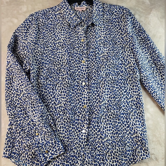 Juicy Couture Tops - Juicy Couture Blue & White Cheetah print  Long Sleeve Blouse Top EUC